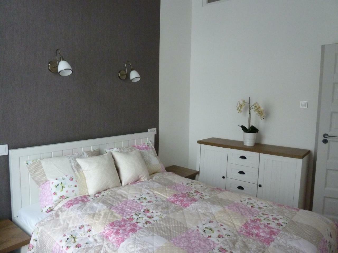 Kossuth Apartmanok Debrecen Eksteriør billede